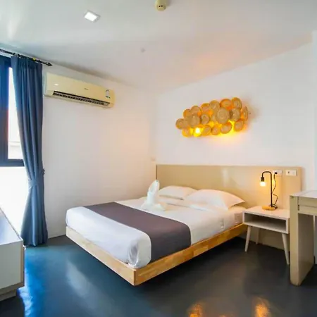 The Thai Guesthouse And Hostel